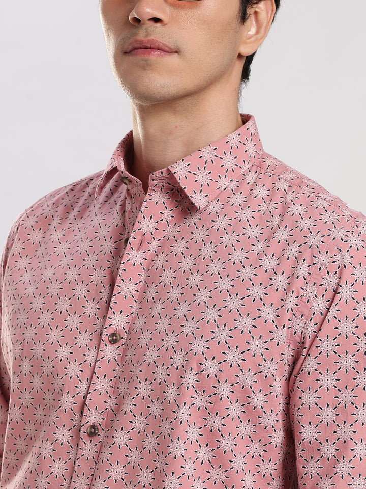 TOUNGE TIED SHIRT