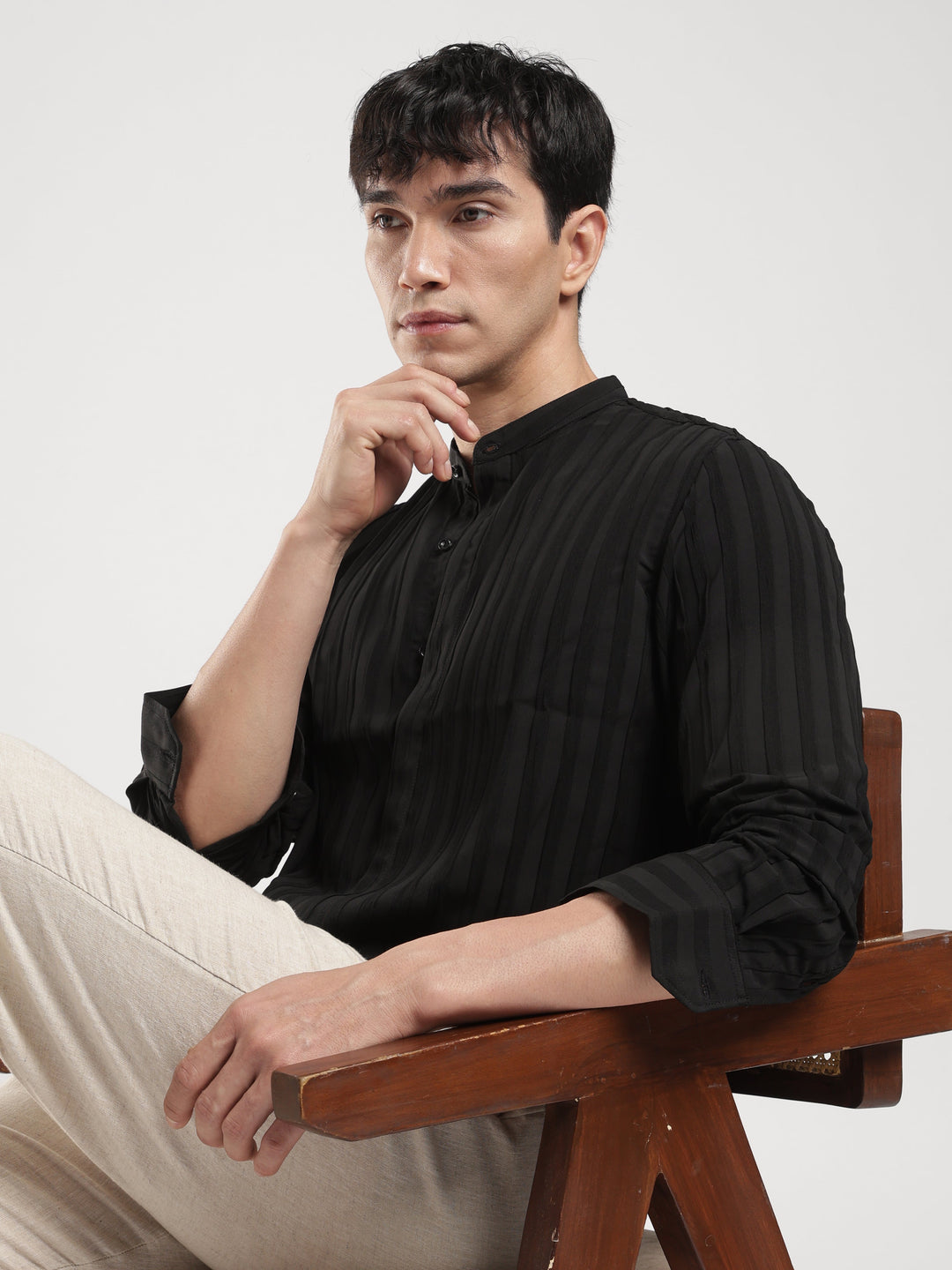 THE ONLY HUMAN BLACK MANDARIN COLLAR SHIRT