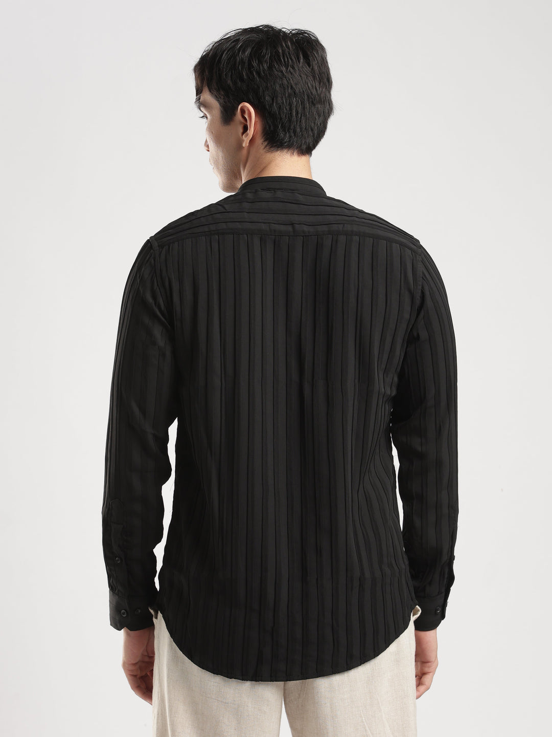 THE ONLY HUMAN BLACK MANDARIN COLLAR SHIRT