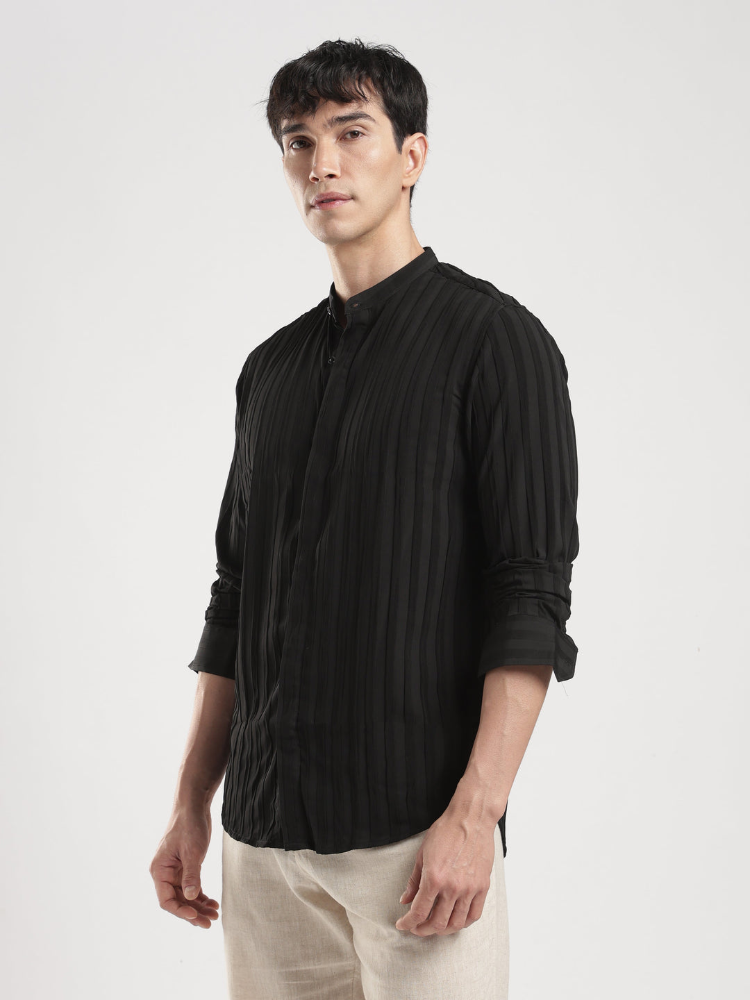 THE ONLY HUMAN BLACK MANDARIN COLLAR SHIRT