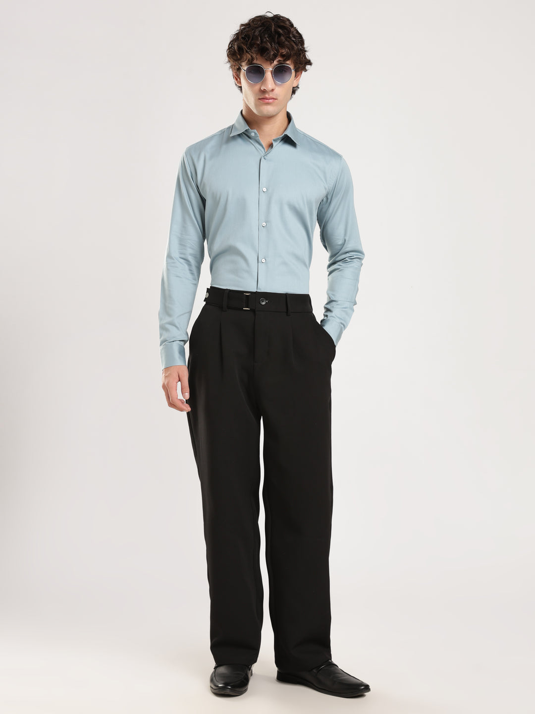 Blue Solid Slim Fit Formal Shirt