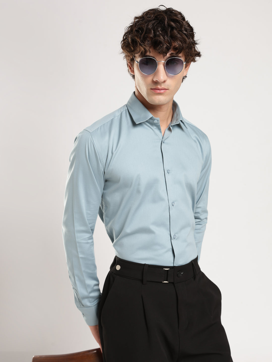 Blue Solid Slim Fit Formal Shirt