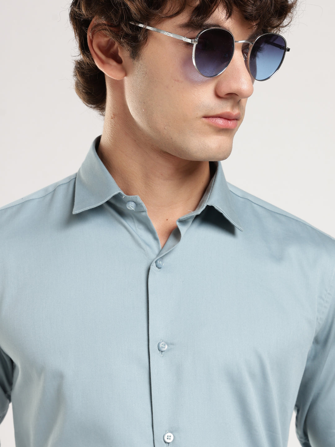 Blue Solid Slim Fit Formal Shirt