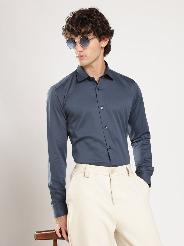Navy Solid Slim Fit Formal Shirt