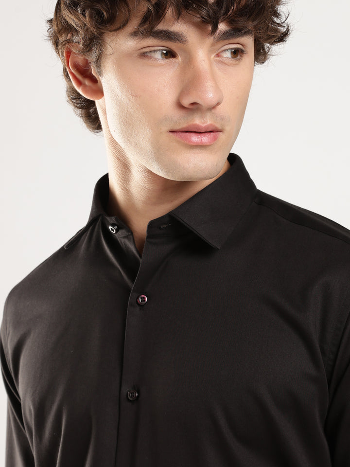 Black Solid Slim Fit Formal Shirt