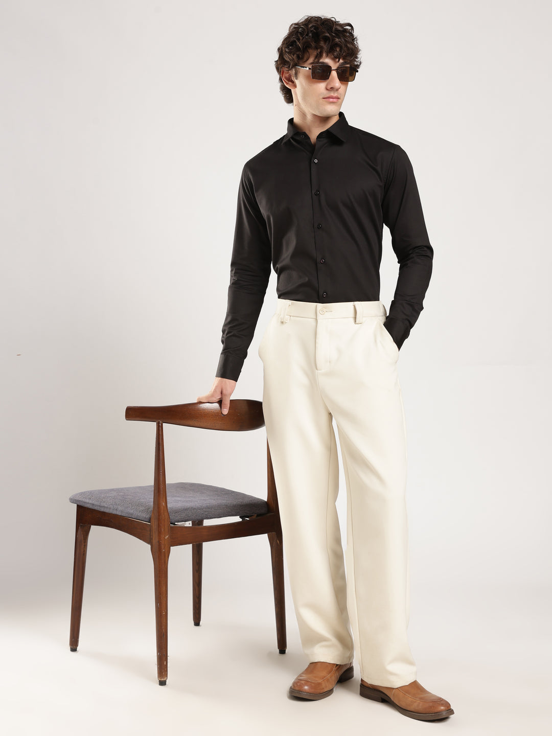 Black Solid Slim Fit Formal Shirt
