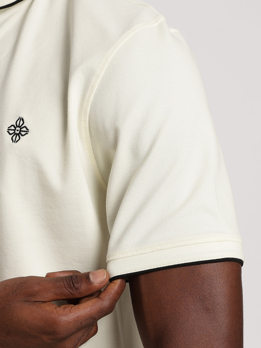 Off white Solid  Half Sleeve Polo T-Shirt