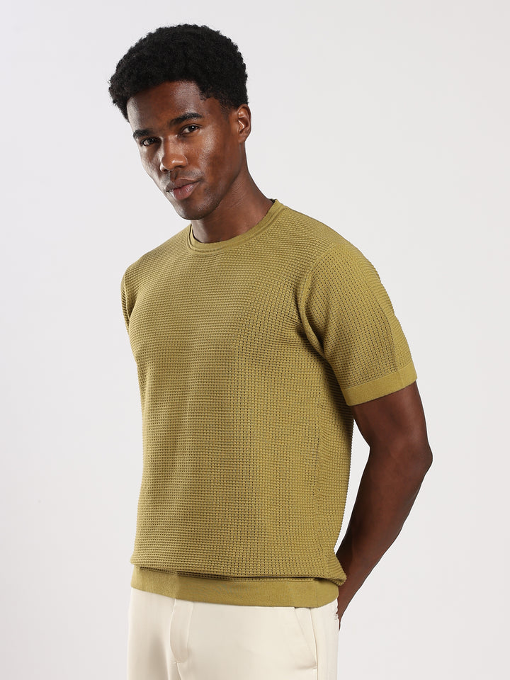 Y Green Textured Regular Fit Round Neck Flat Knit T-Shirt