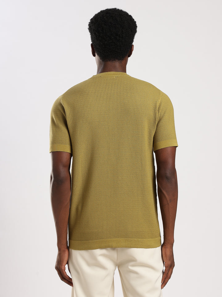Y Green Textured Regular Fit Round Neck Flat Knit T-Shirt