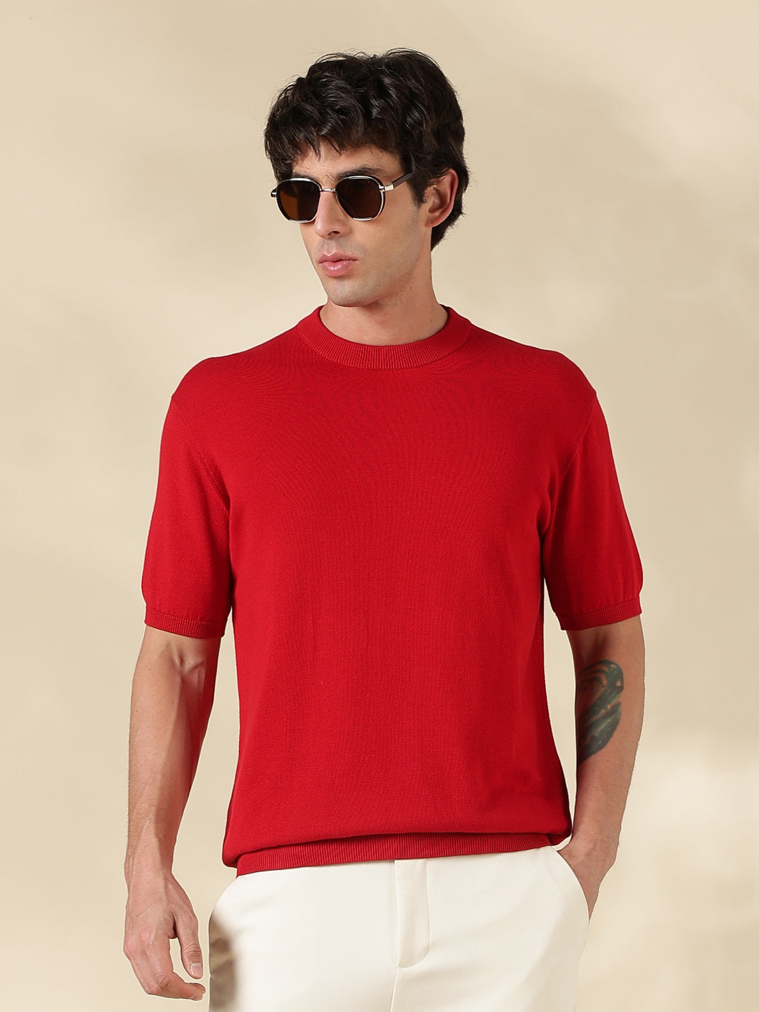 Red Solid Slim Fit Round Neck Flat Knit T-Shirt